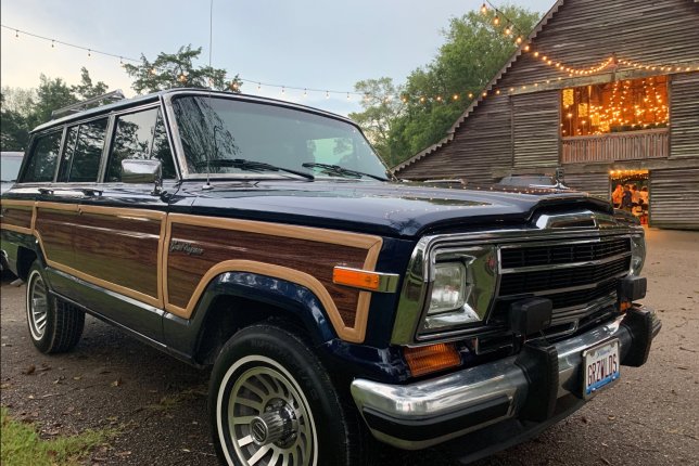 1991 Jeep Grand Wagoneer