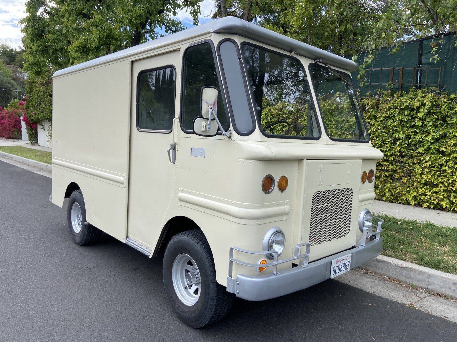 1968 Ford Grumman Van
