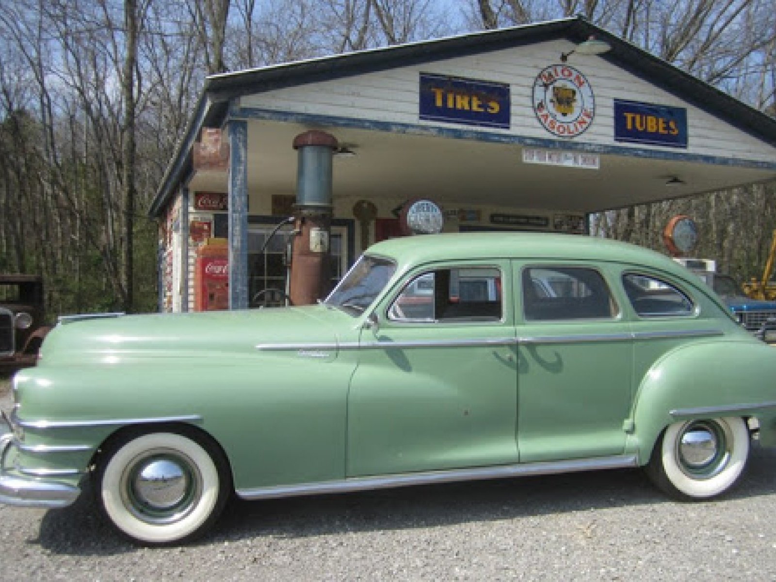 1949 Chrysler Saratoga