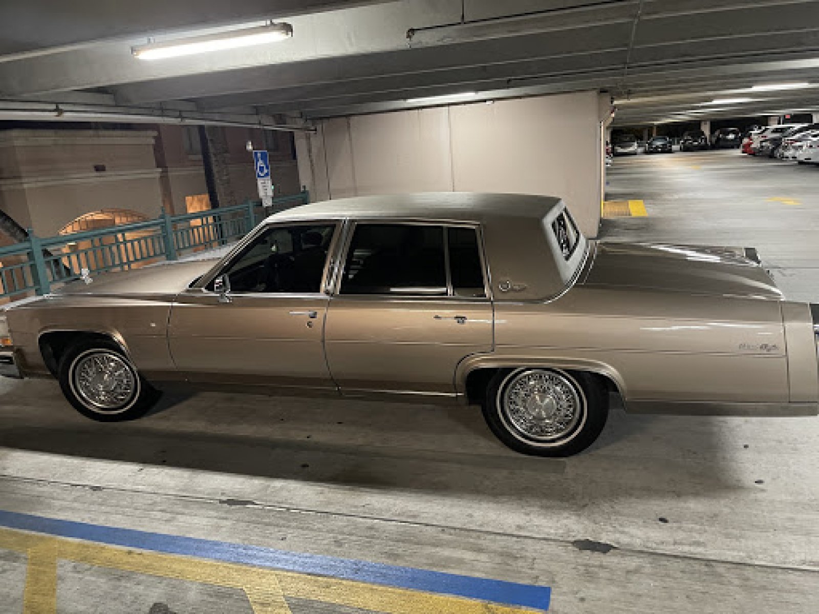 1985 Cadillac Fleetwood Brougham D'Elegance