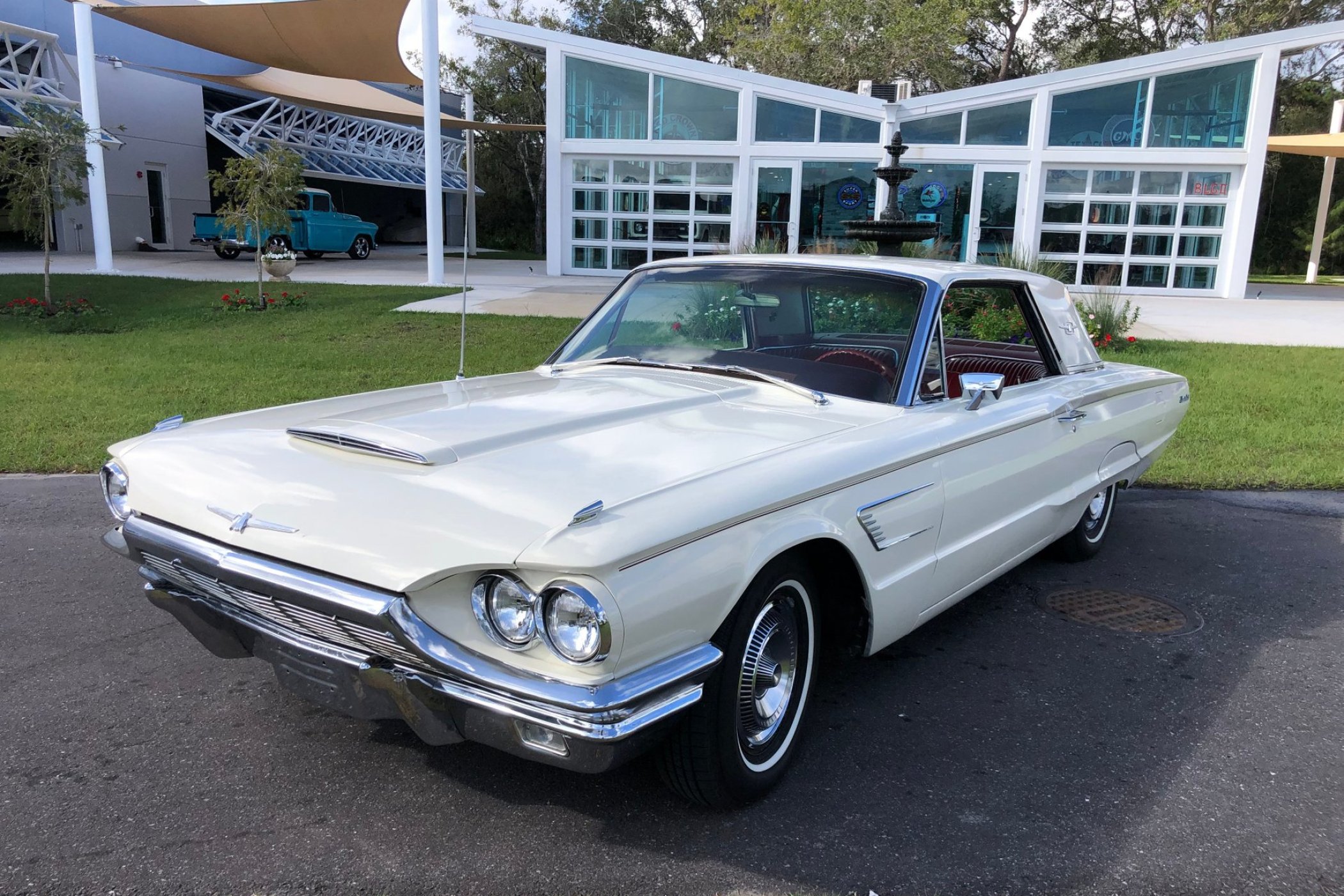 1965 Ford Thunderbird