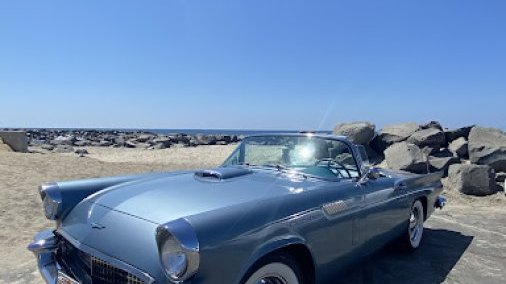 1957 Ford Thunderbird