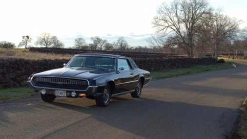 1967 ford Thunderbird