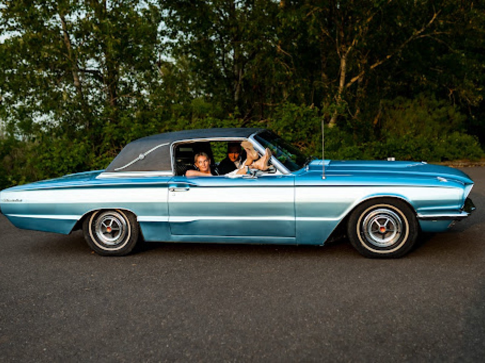 1966 Ford Thunderbird