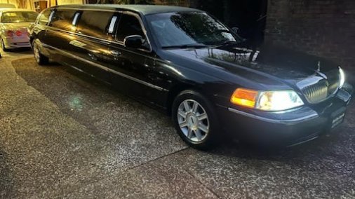 2006 Lincoln Town Car Stretch Limo