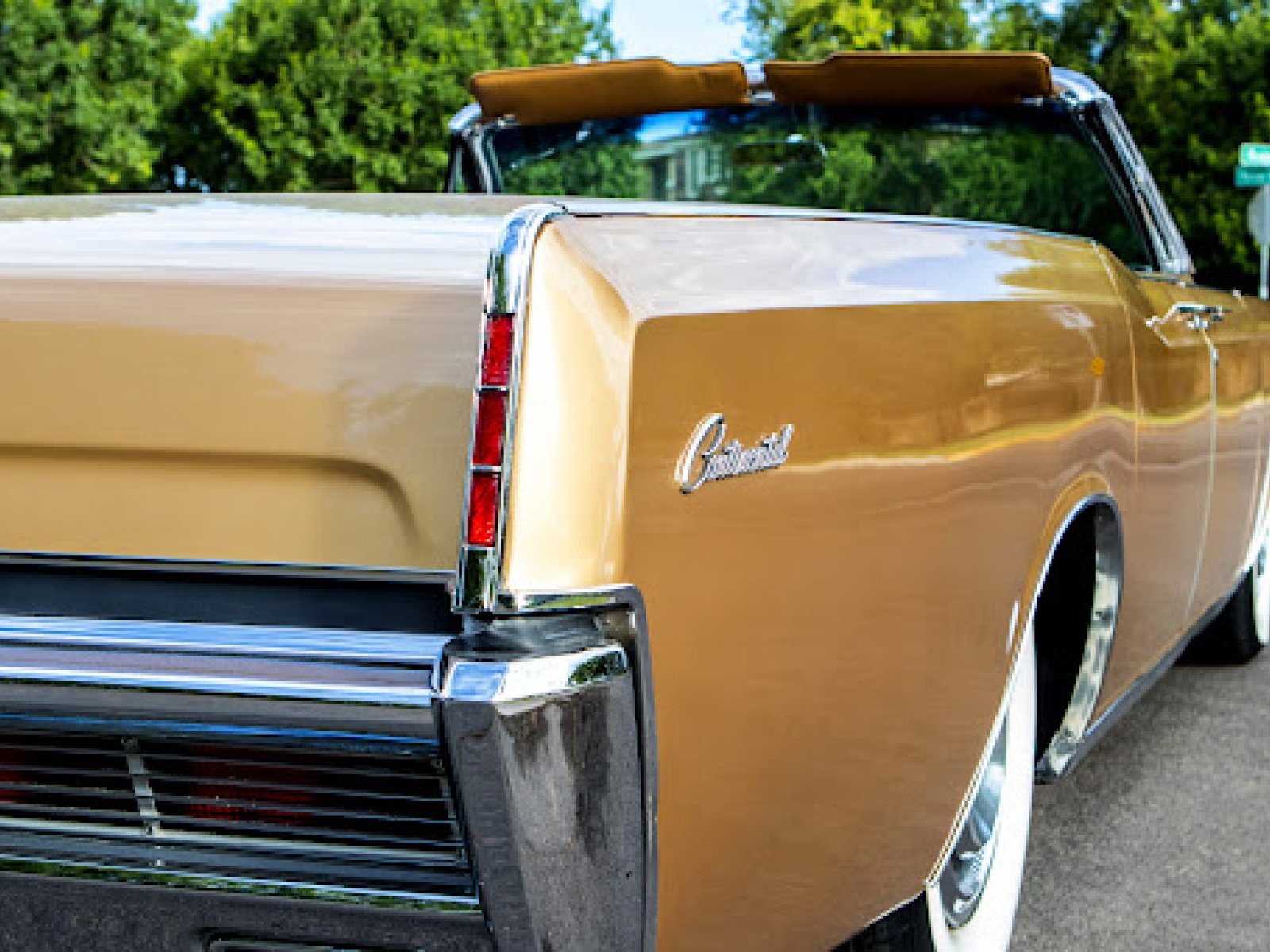 1966 Lincoln Continental Convertible