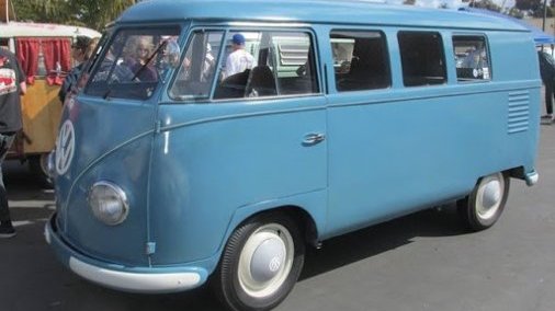 1954 Volkswagen Bus Deluxe