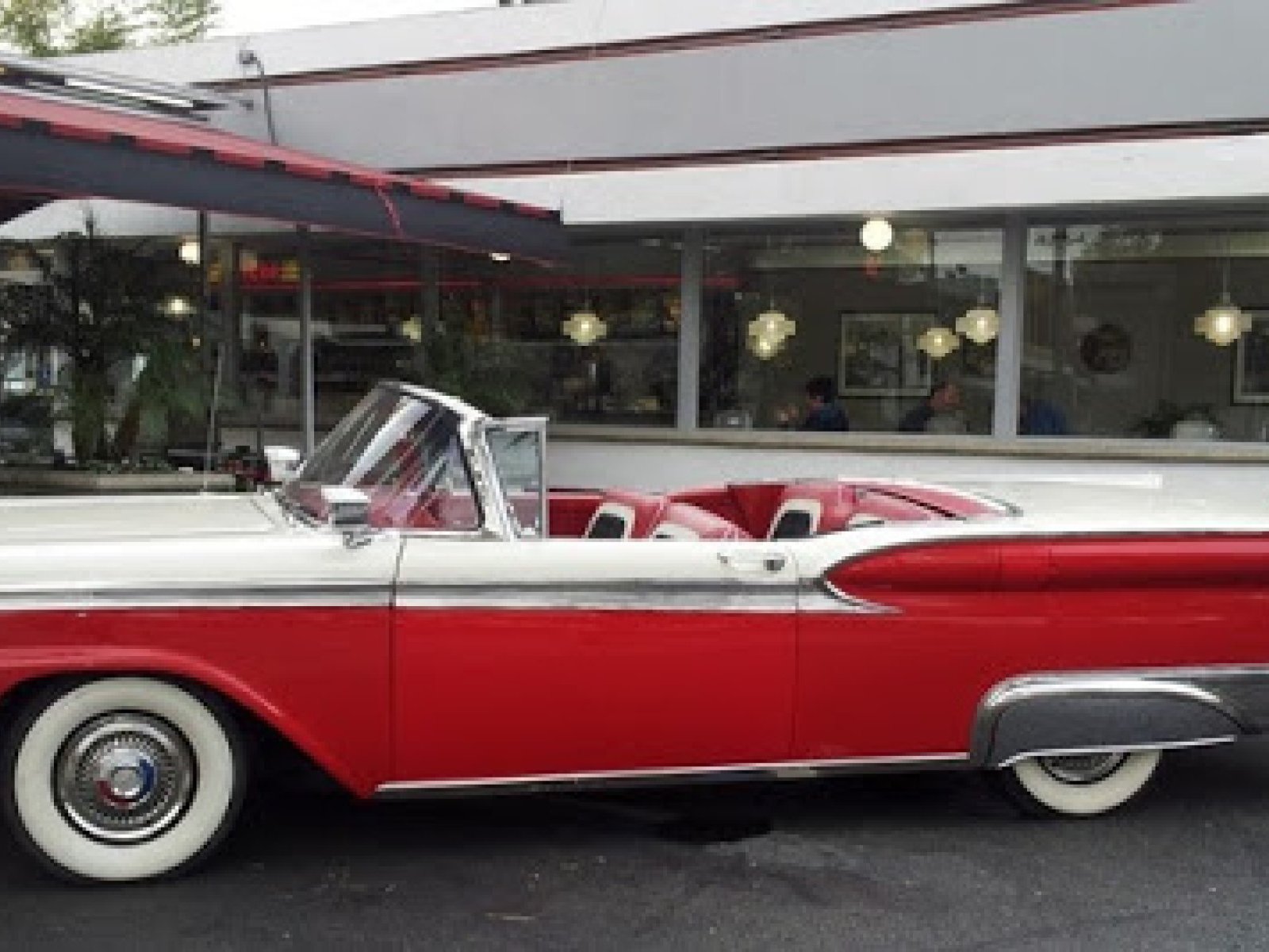 1959 Ford Skyliner