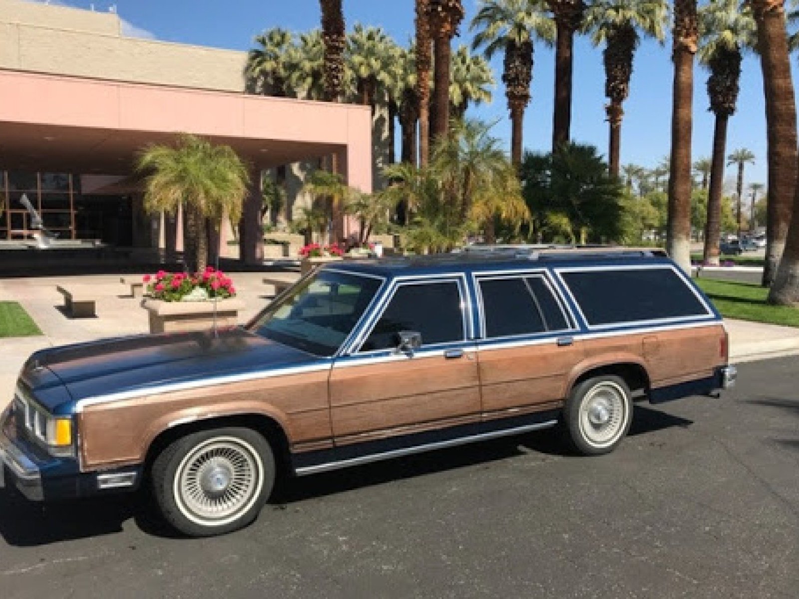 1991 Ford Crown Victoria country squire station wagon LX