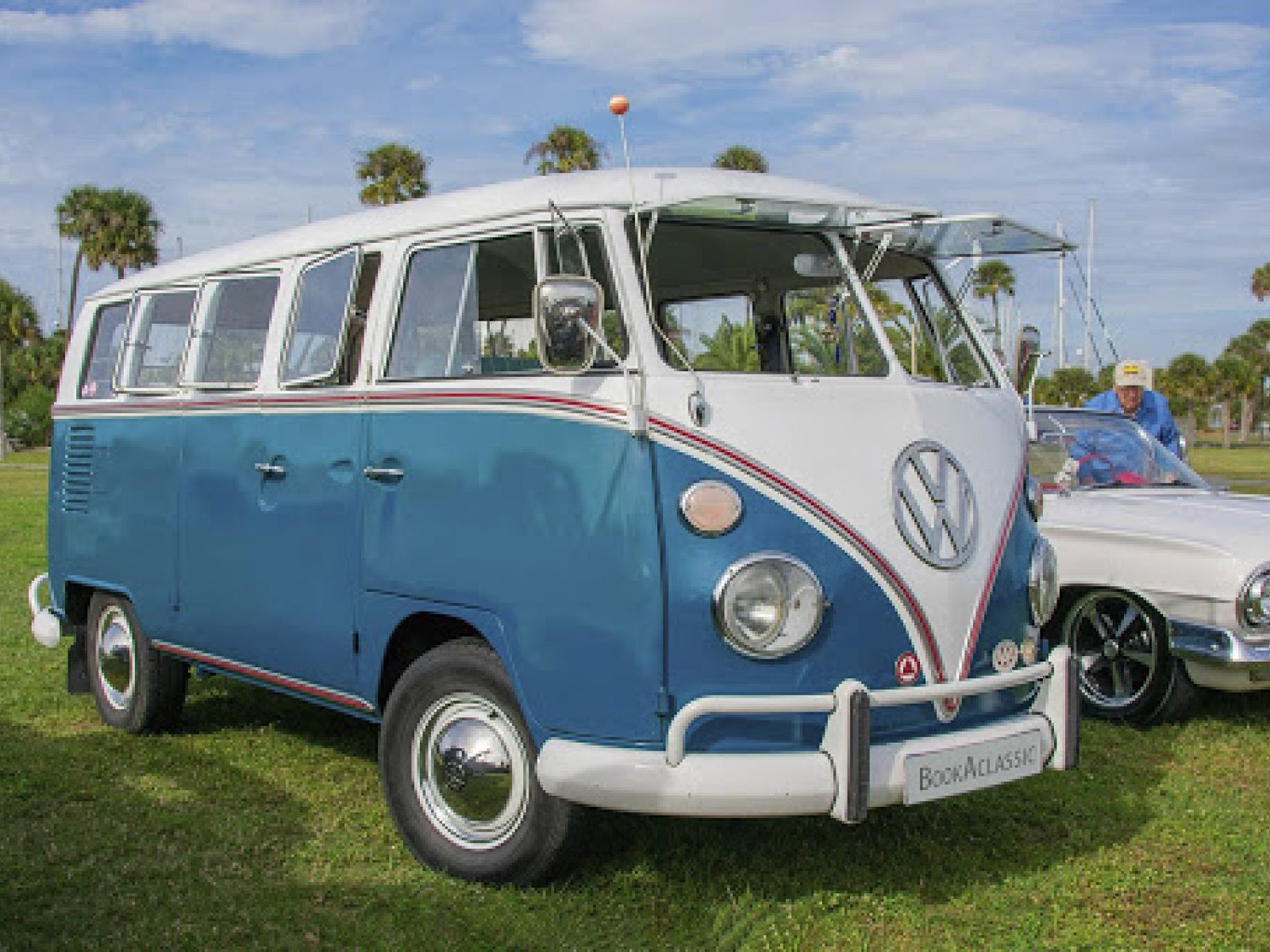 1967 Volkswagen 13 Window Deluxe