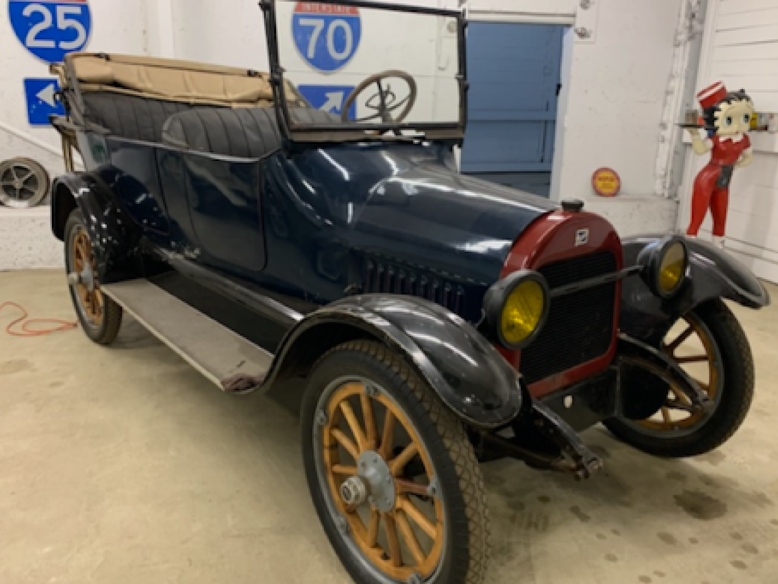 1917 Buick Touring