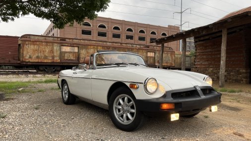 1977 MG B