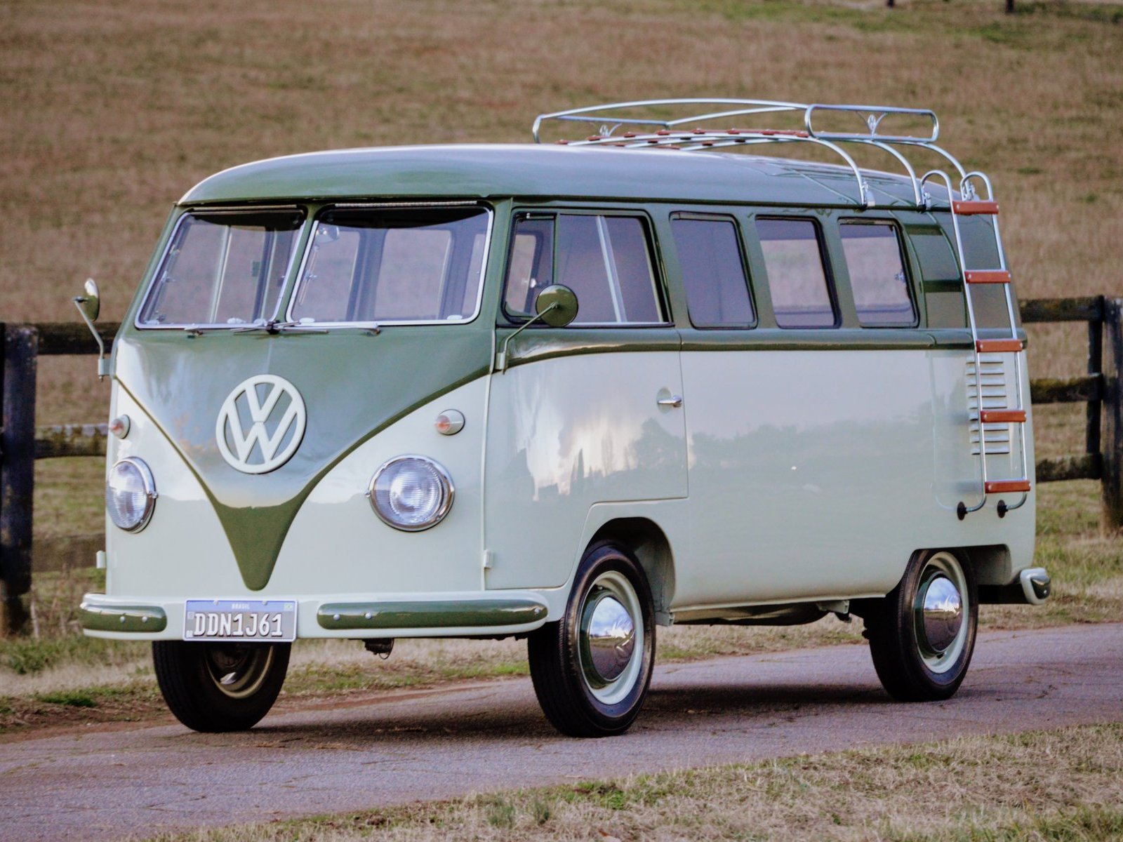 1961 Volkswagen Type 2 - 11 Window