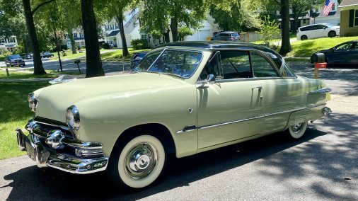 1951 Ford Victoria