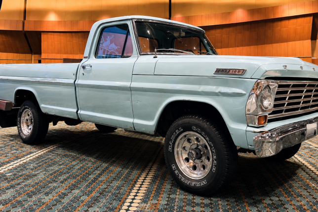 1967 Ford F-100
