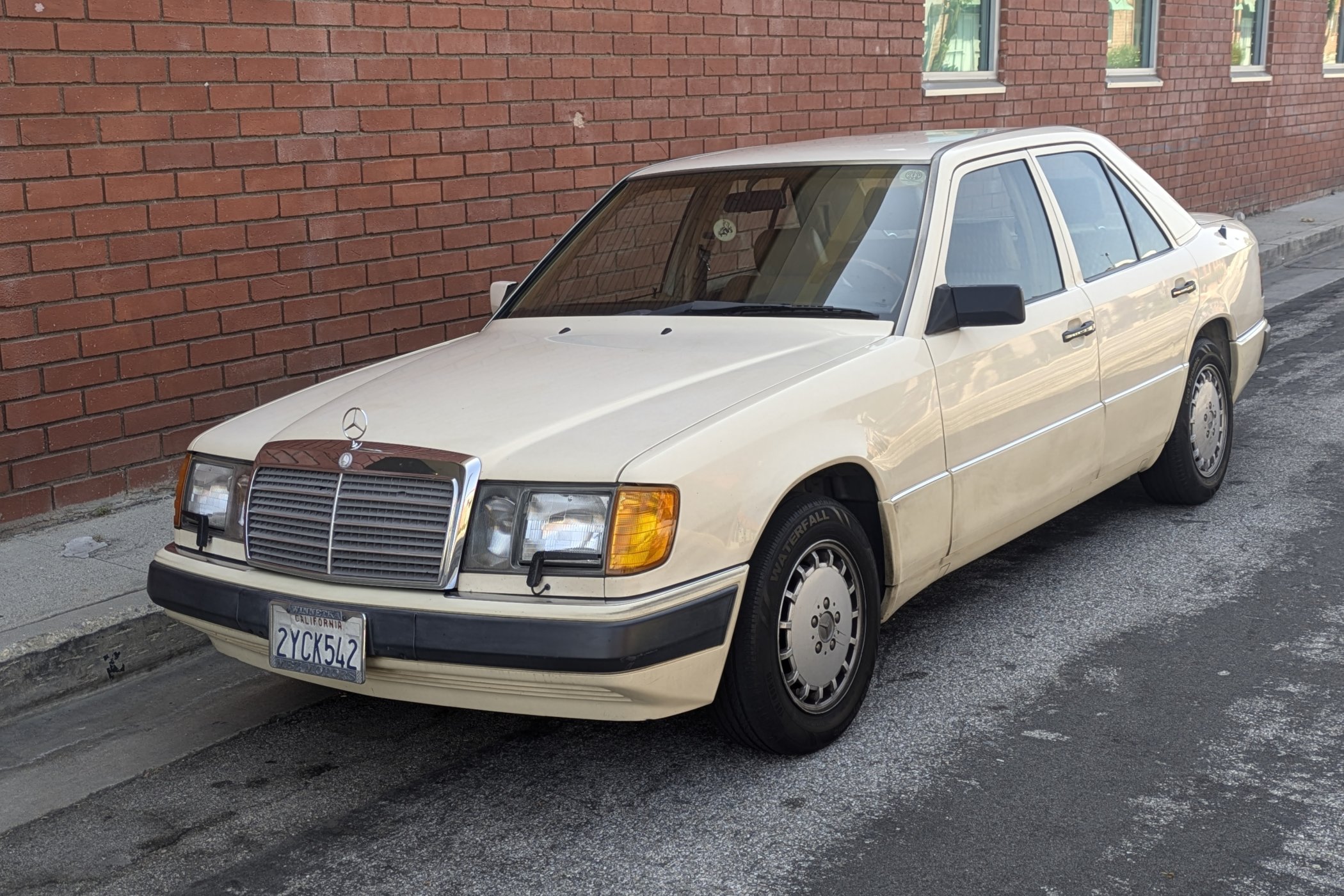 1992 Mercedes-Benz 300E