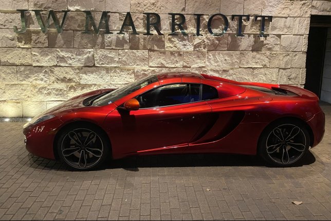 2013 McLaren MP4-12C