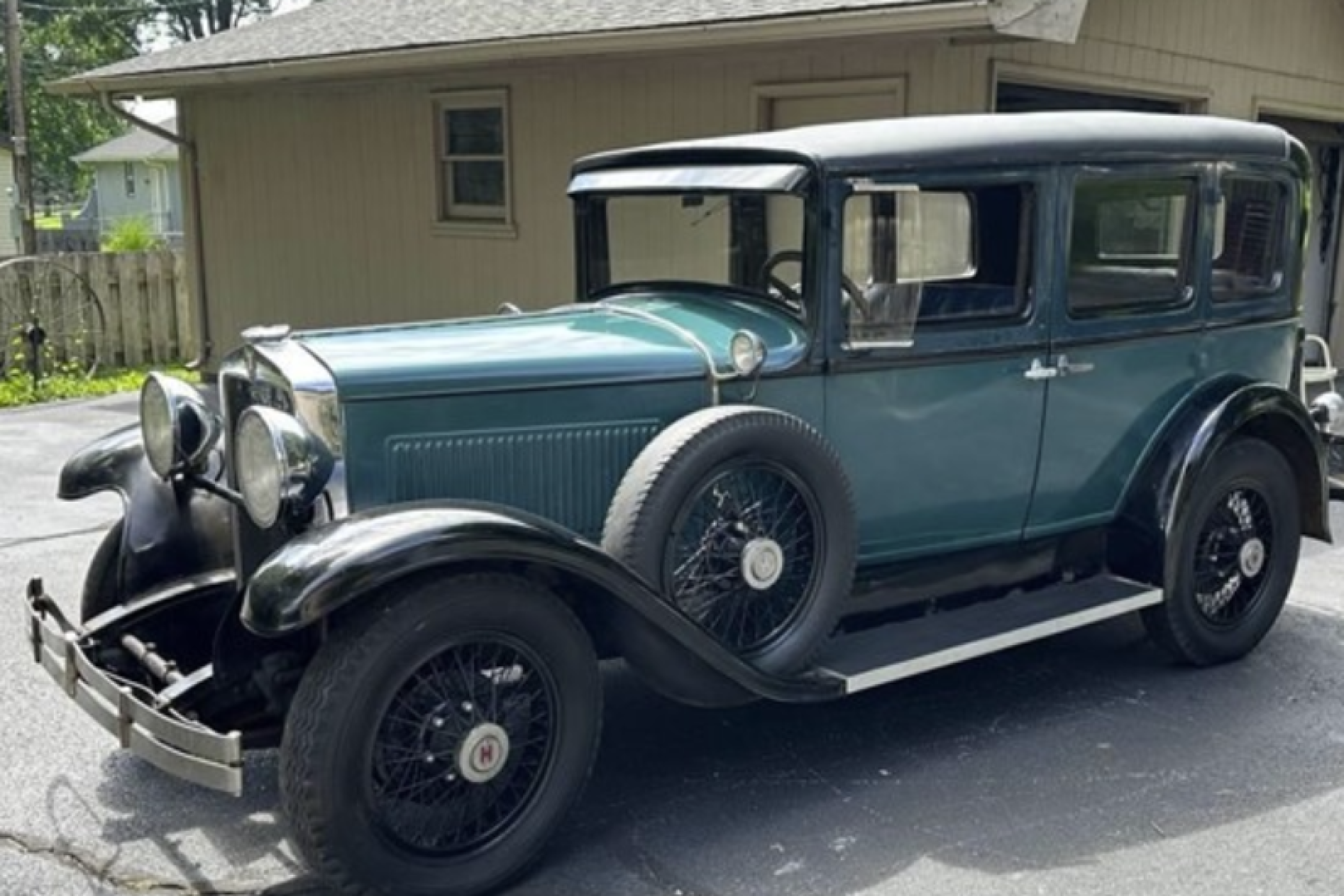 1928 Hupmobile Century 125 4-door sedan