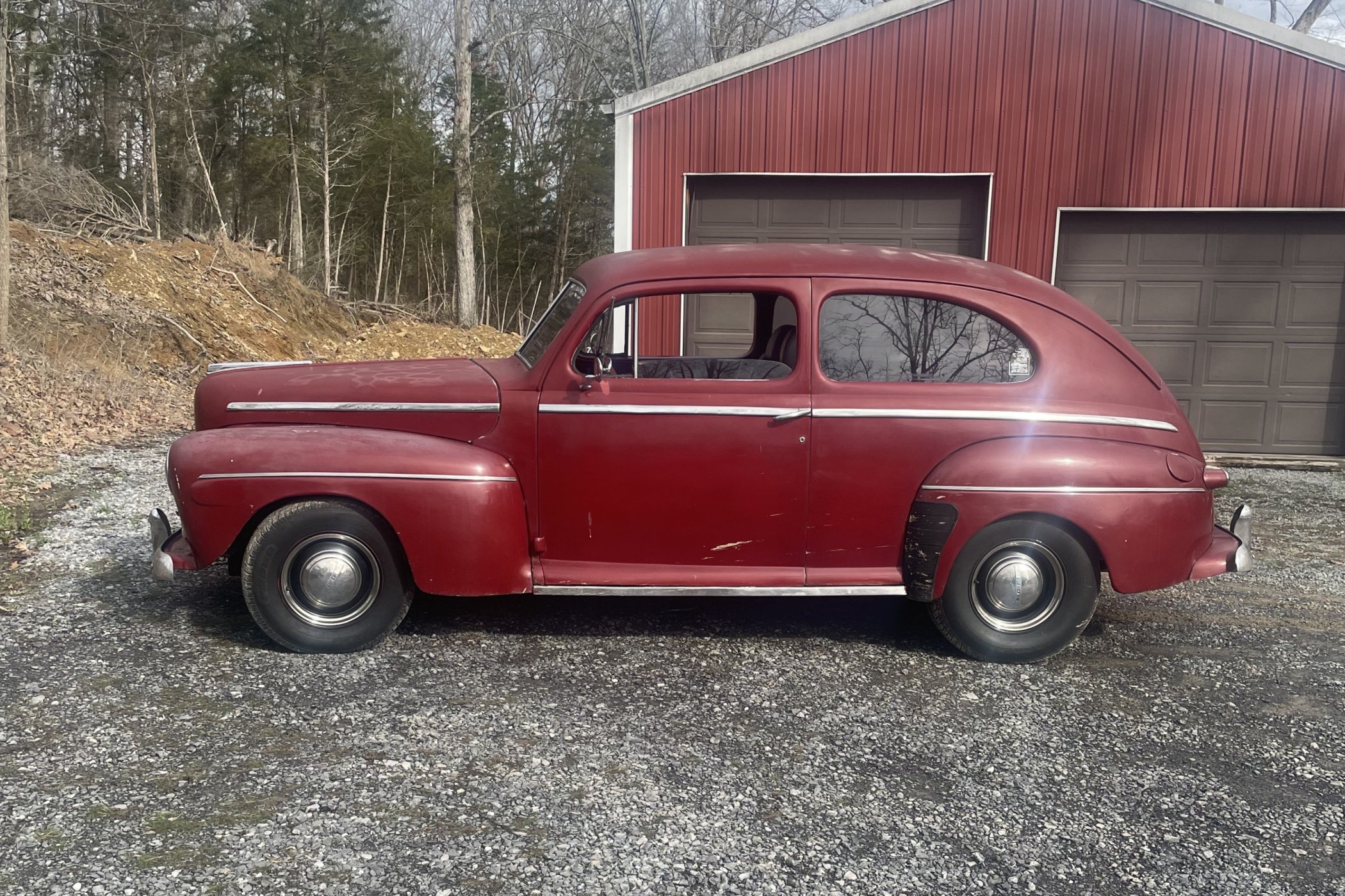 1947 Ford Deluxe