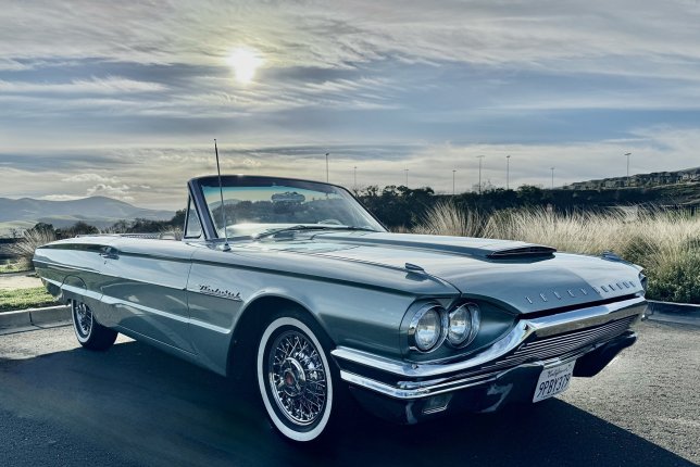 1964 Ford Thunderbird