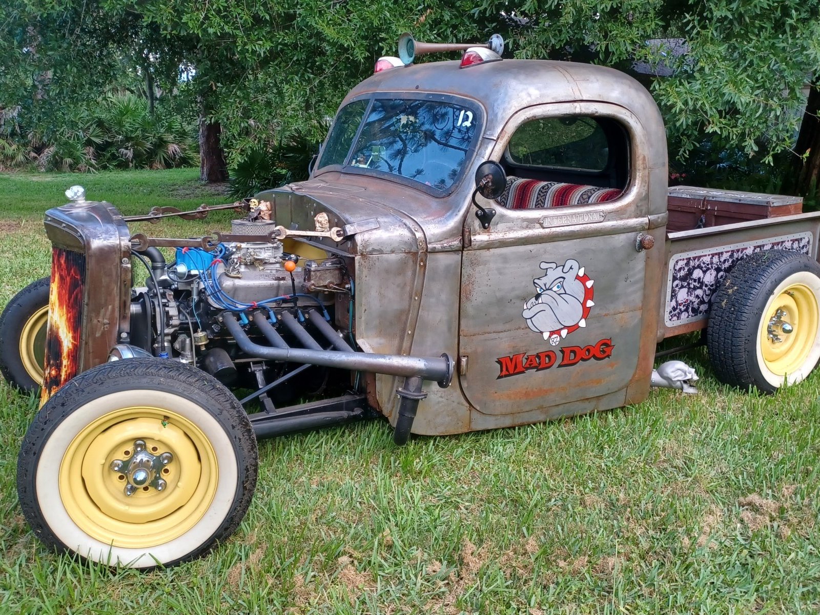1937 International (IHC) Harvester
