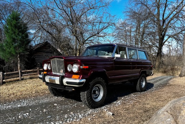 1984 Jeep Grand Wagoneer
