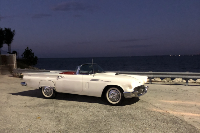 1957 Ford Thunderbird