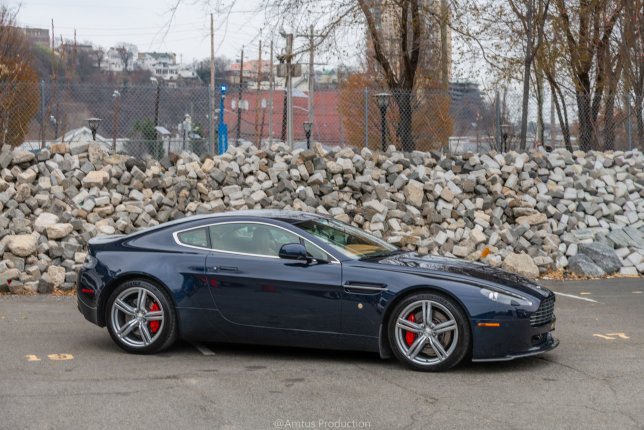 2010 Aston Martin Vantage