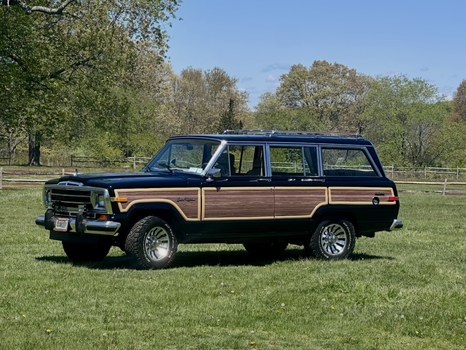 1990 Jeep Grand Wagoneer