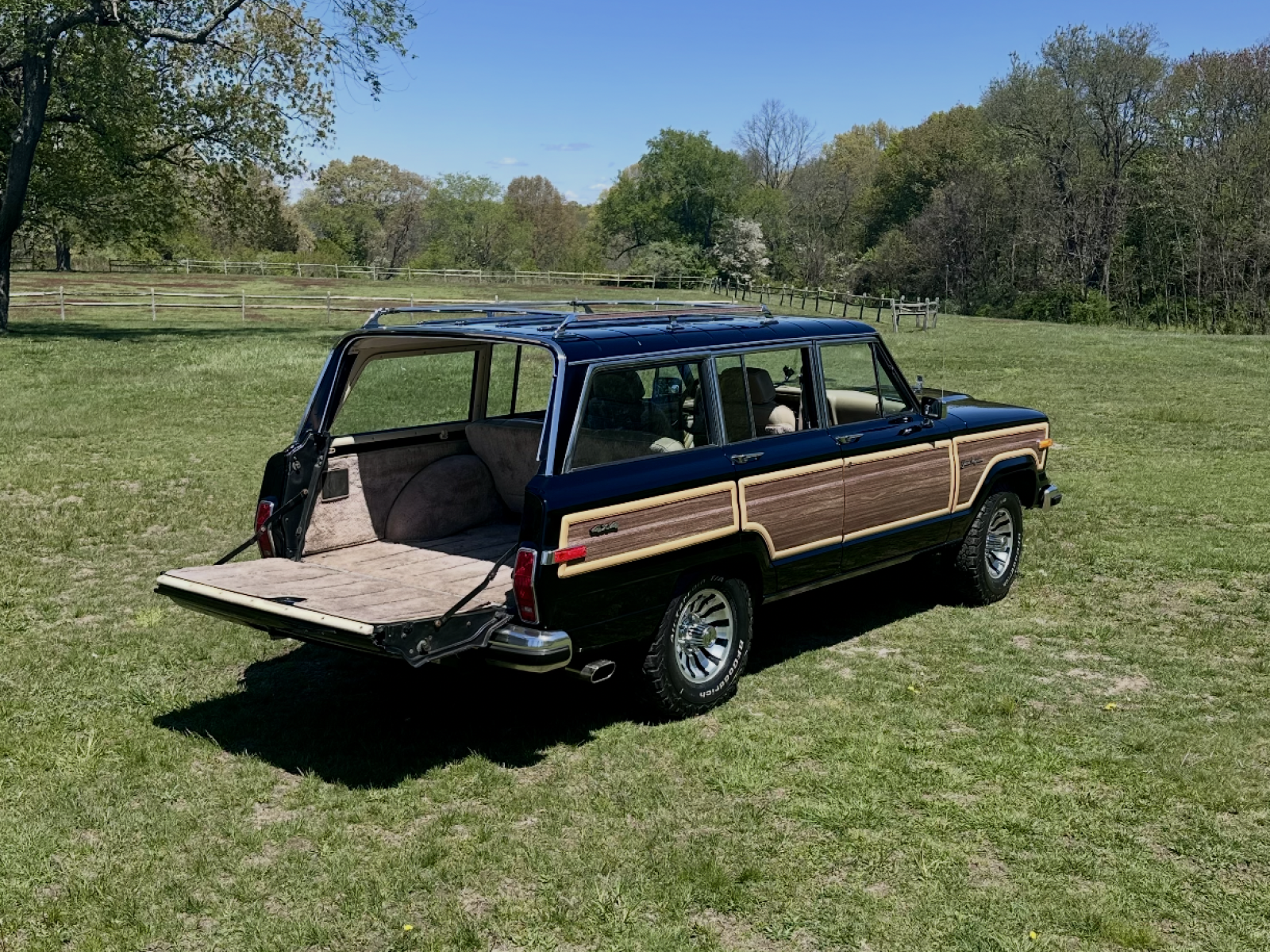 1990 Jeep Grand Wagoneer