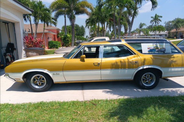 1971 Oldsmobile Vista Cruiser