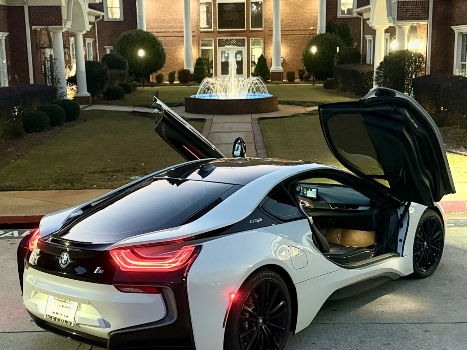 2019 BMW i8