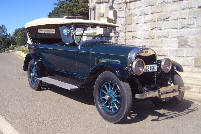 1922 Lincoln L touring