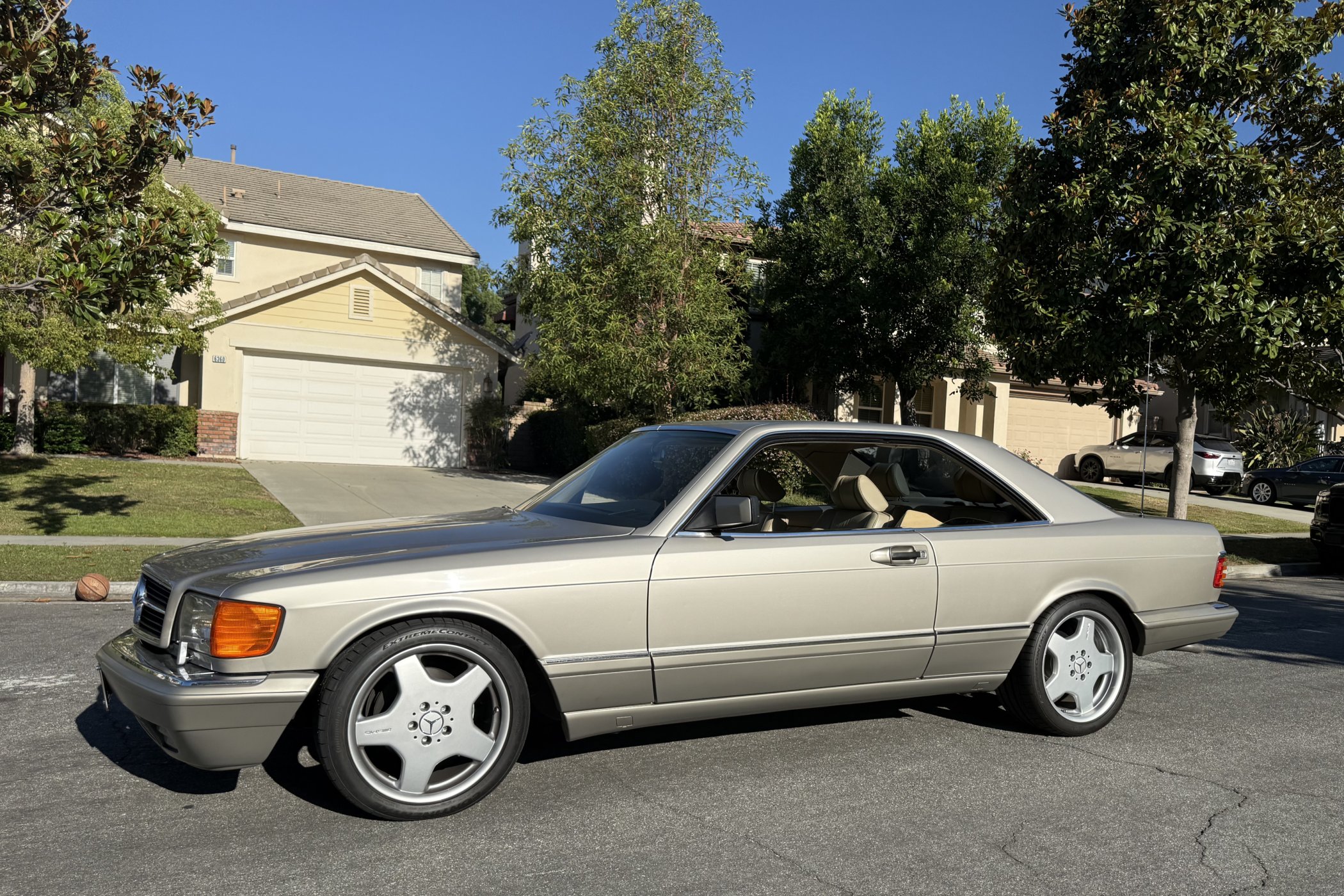 1990 Mercedes-Benz 560SEC
