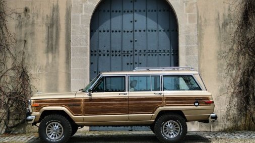 1990 Jeep Grand Wagoneer