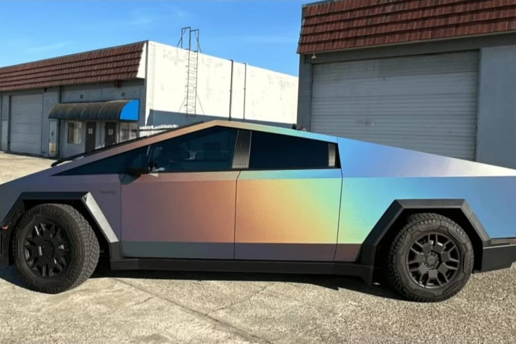 2025 Tesla Cybertruck