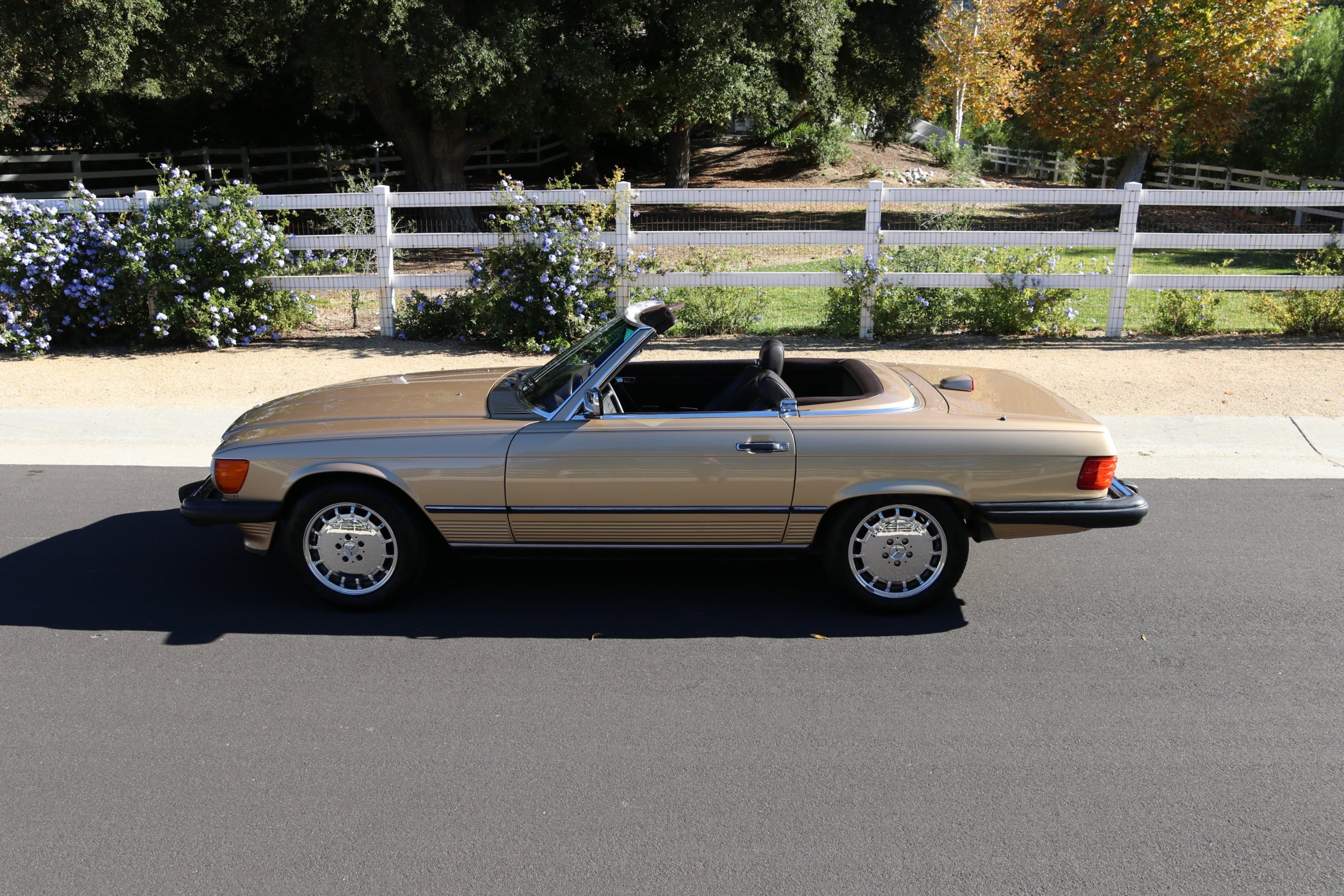 1986 Mercedes Benz 560SL