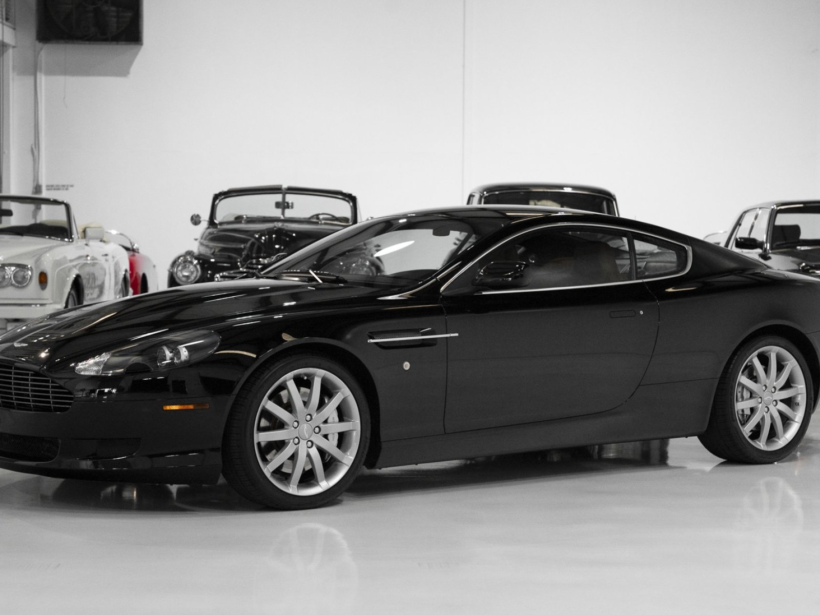 2005 Aston Martin DB9