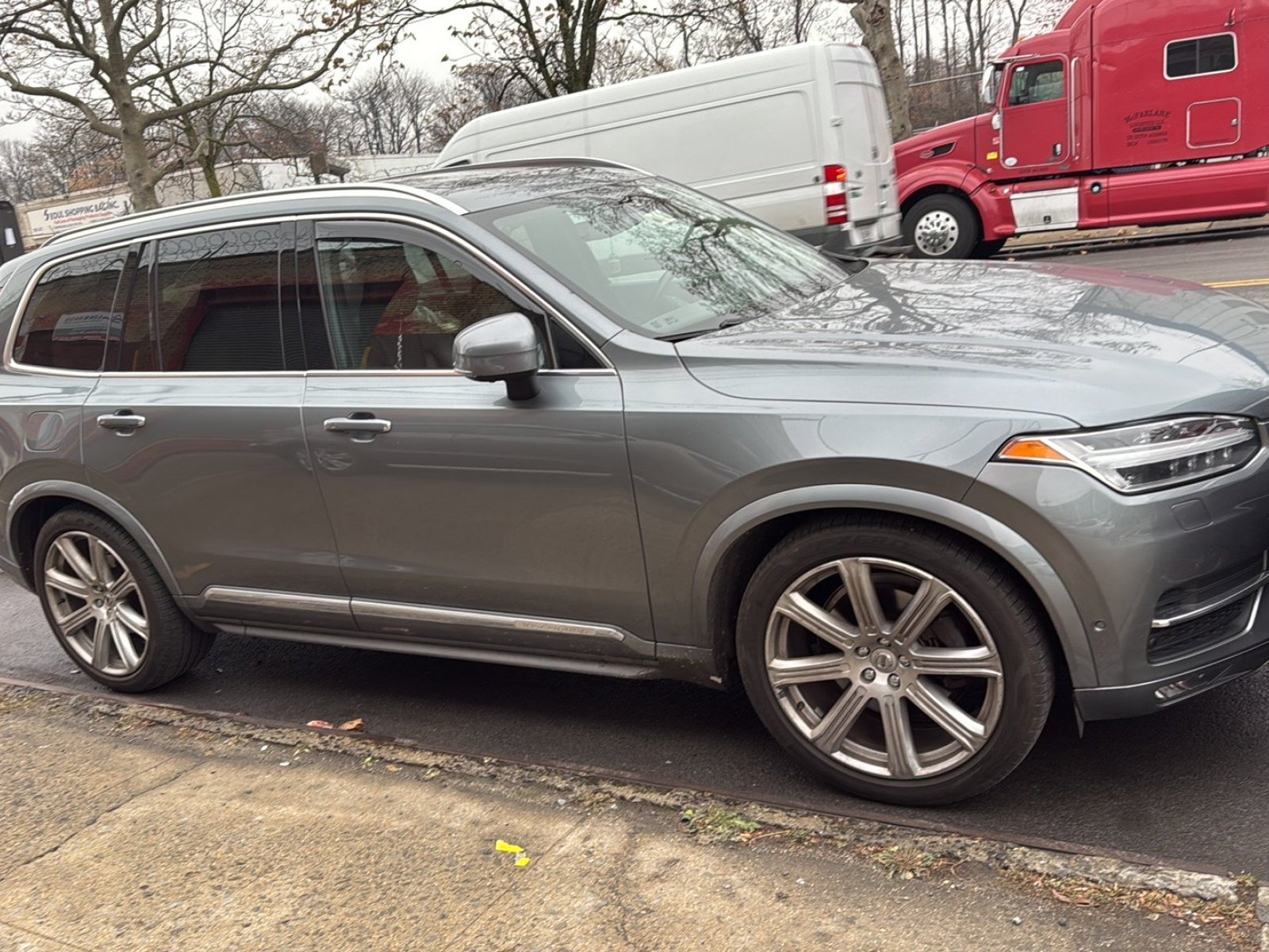 2017 Volvo XC90