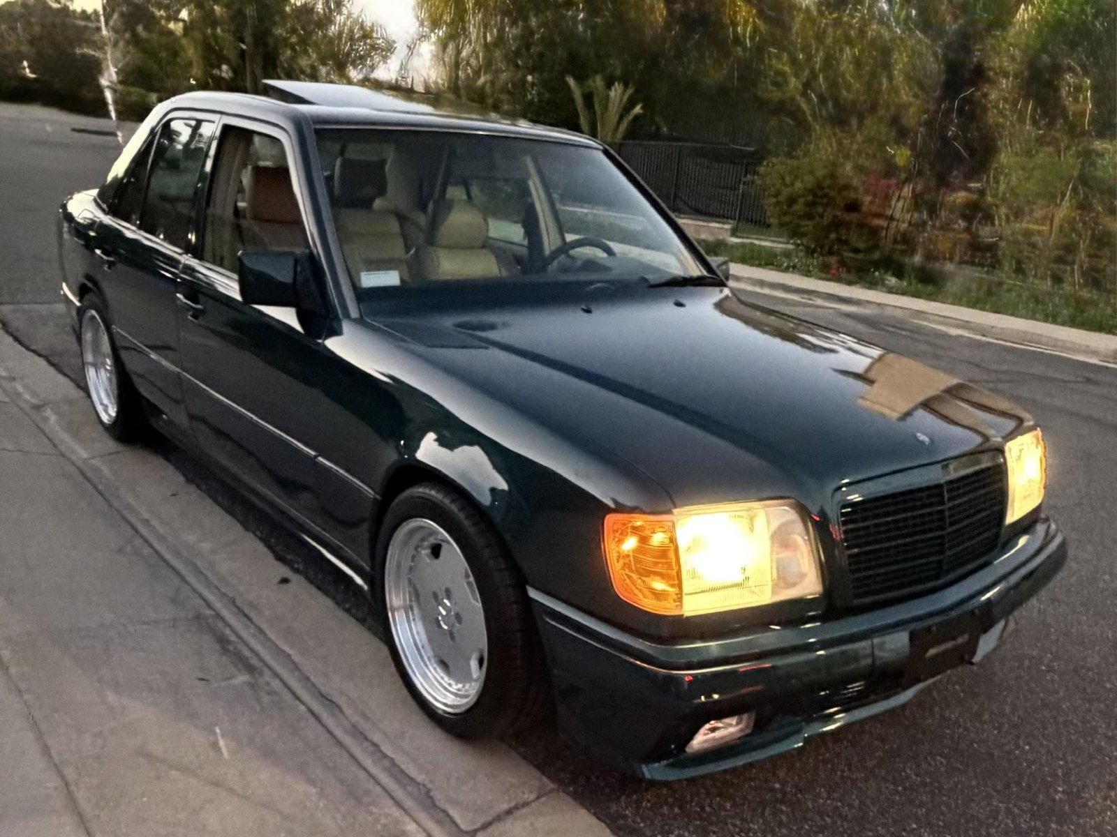 1995 Mercedes-Benz E320