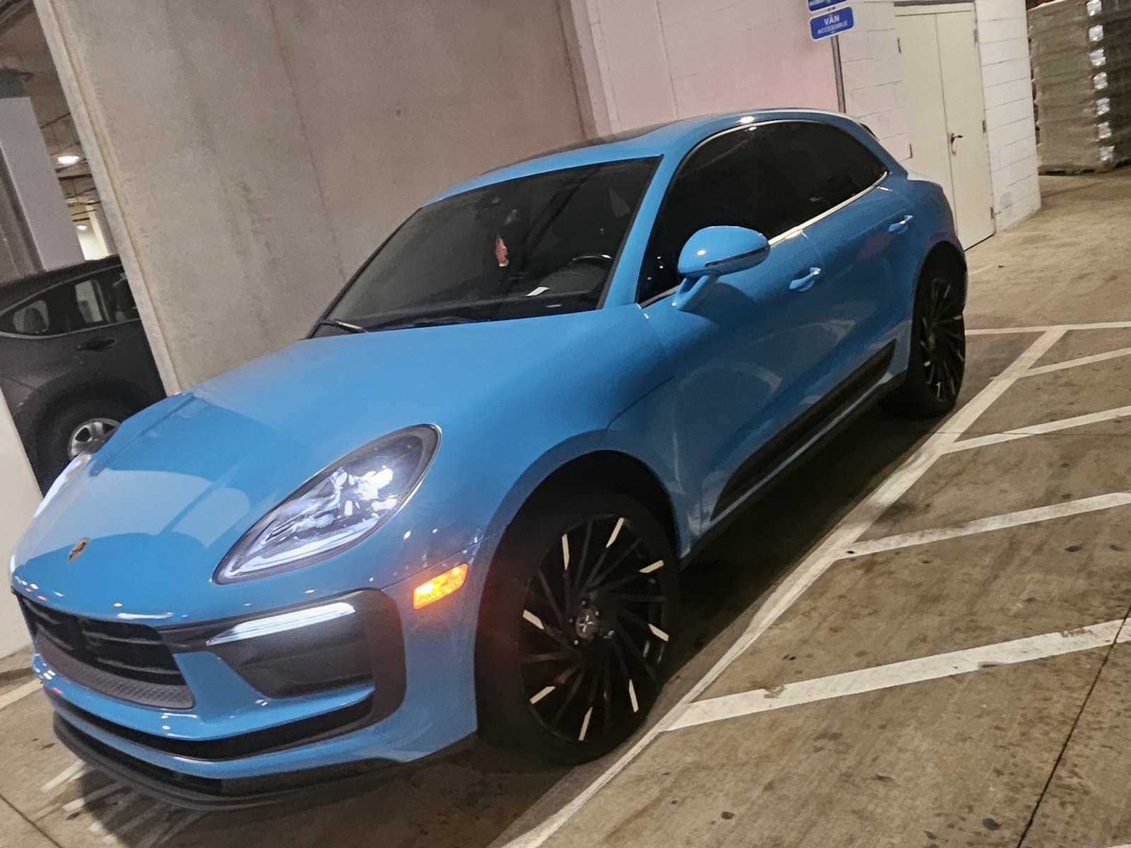 2023 Porsche Macan