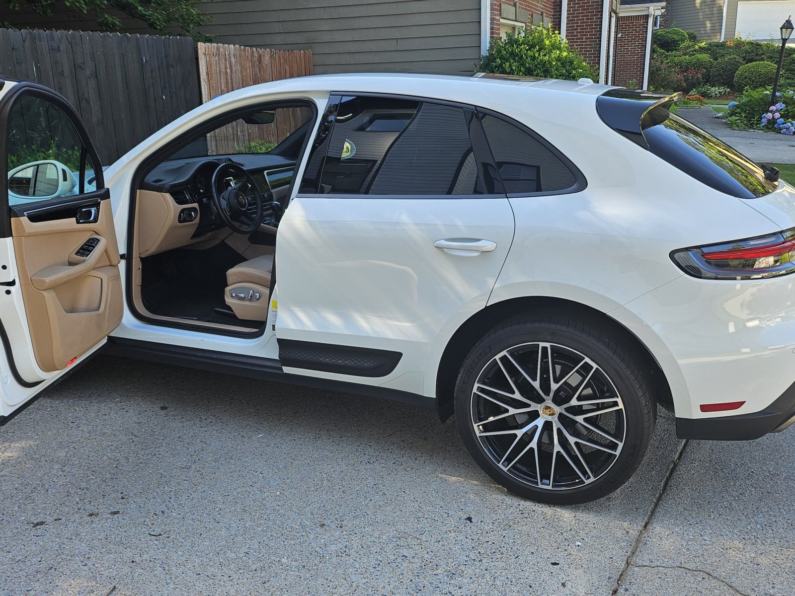 2023 Porsche Macan