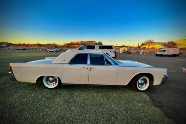 1961 Lincoln Continental
