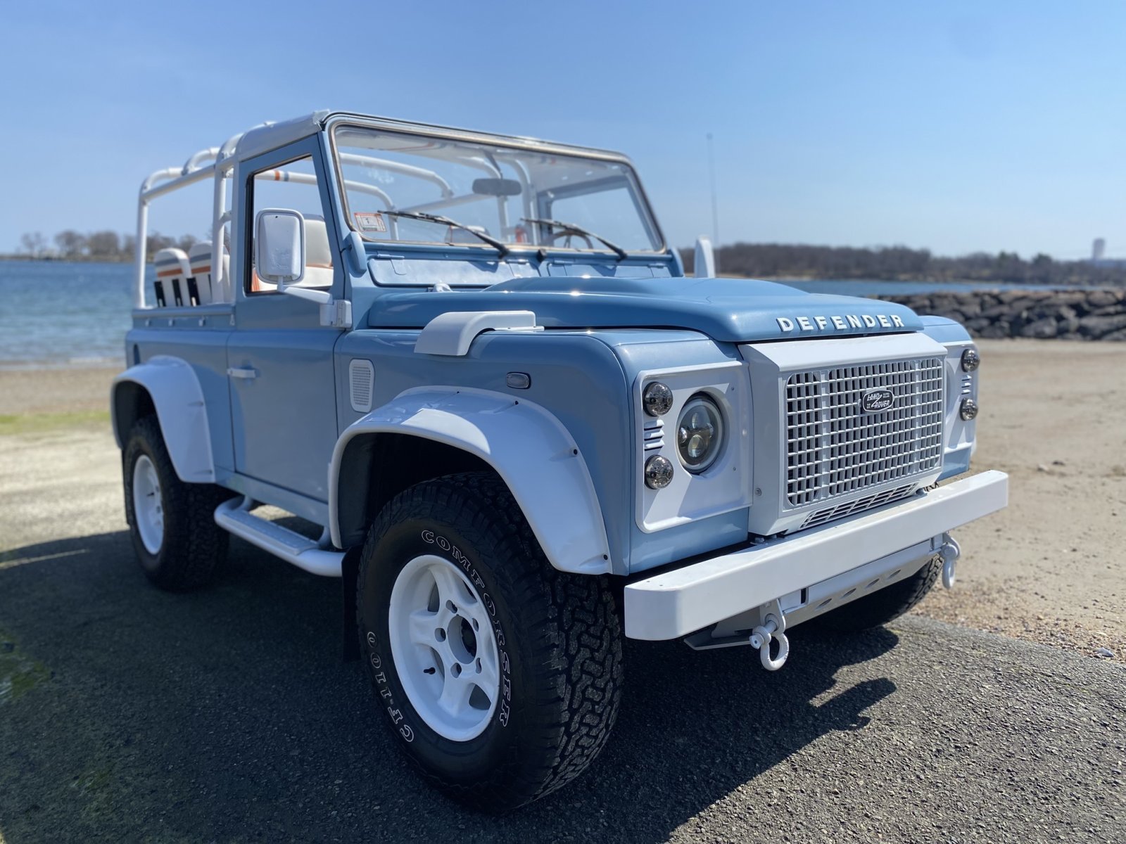 1999 Land Rover Defender 90 (Truck)