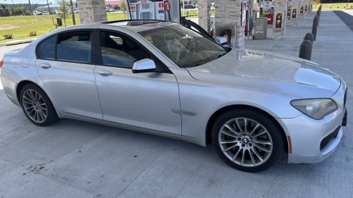 2012 BMW 750i