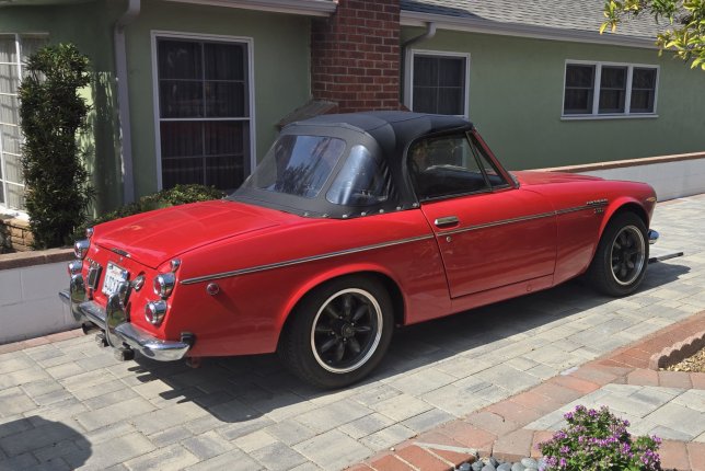 1969 Datsun 2000