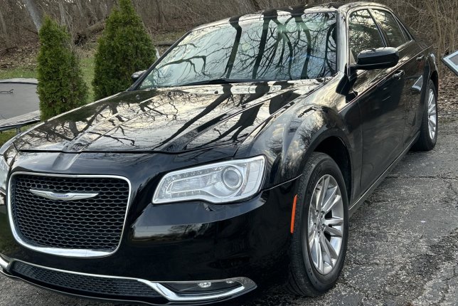 2016 Chrysler 300