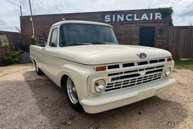 1966 Ford F-100