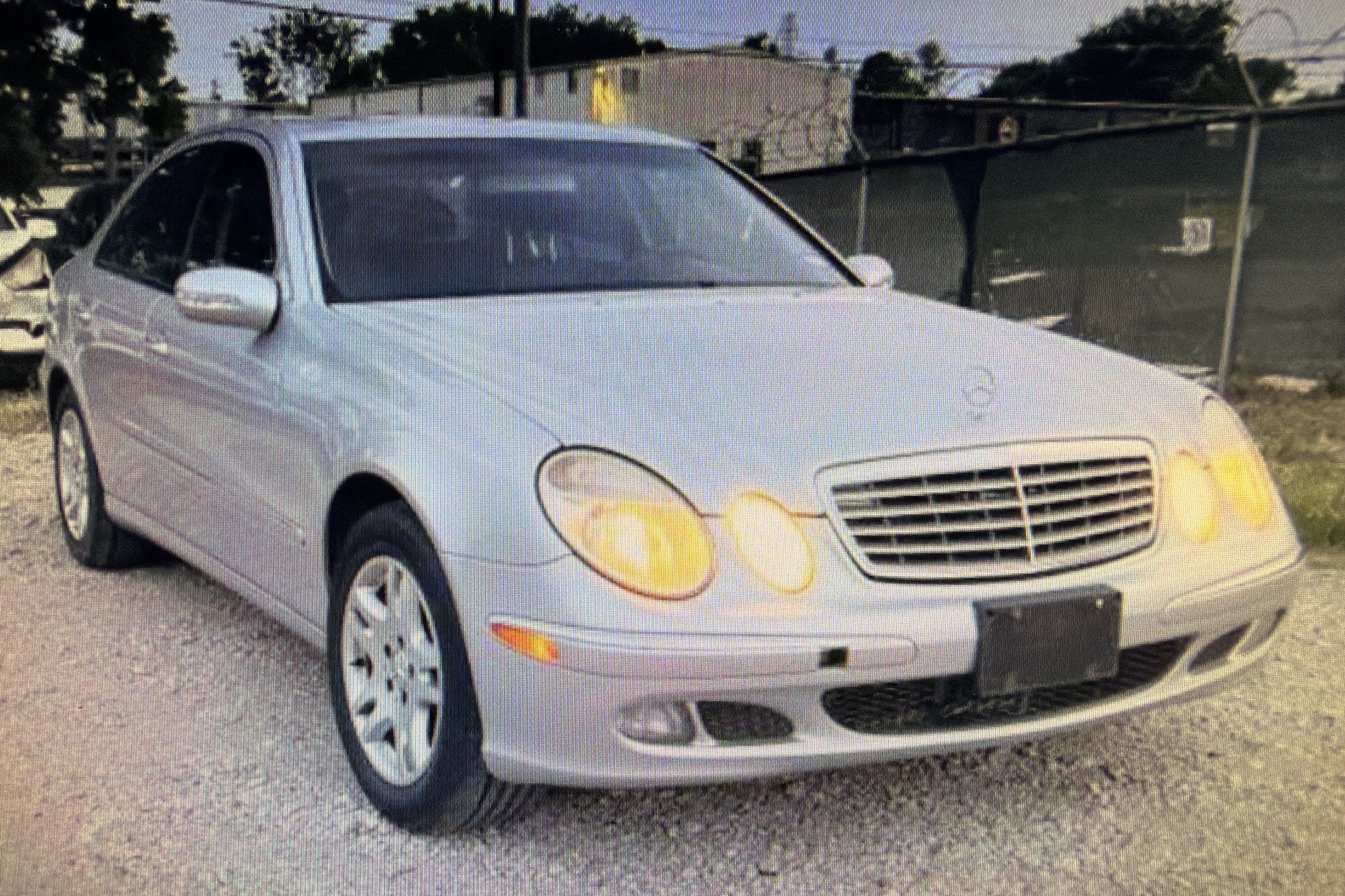 2005 Mercedes-Benz E320