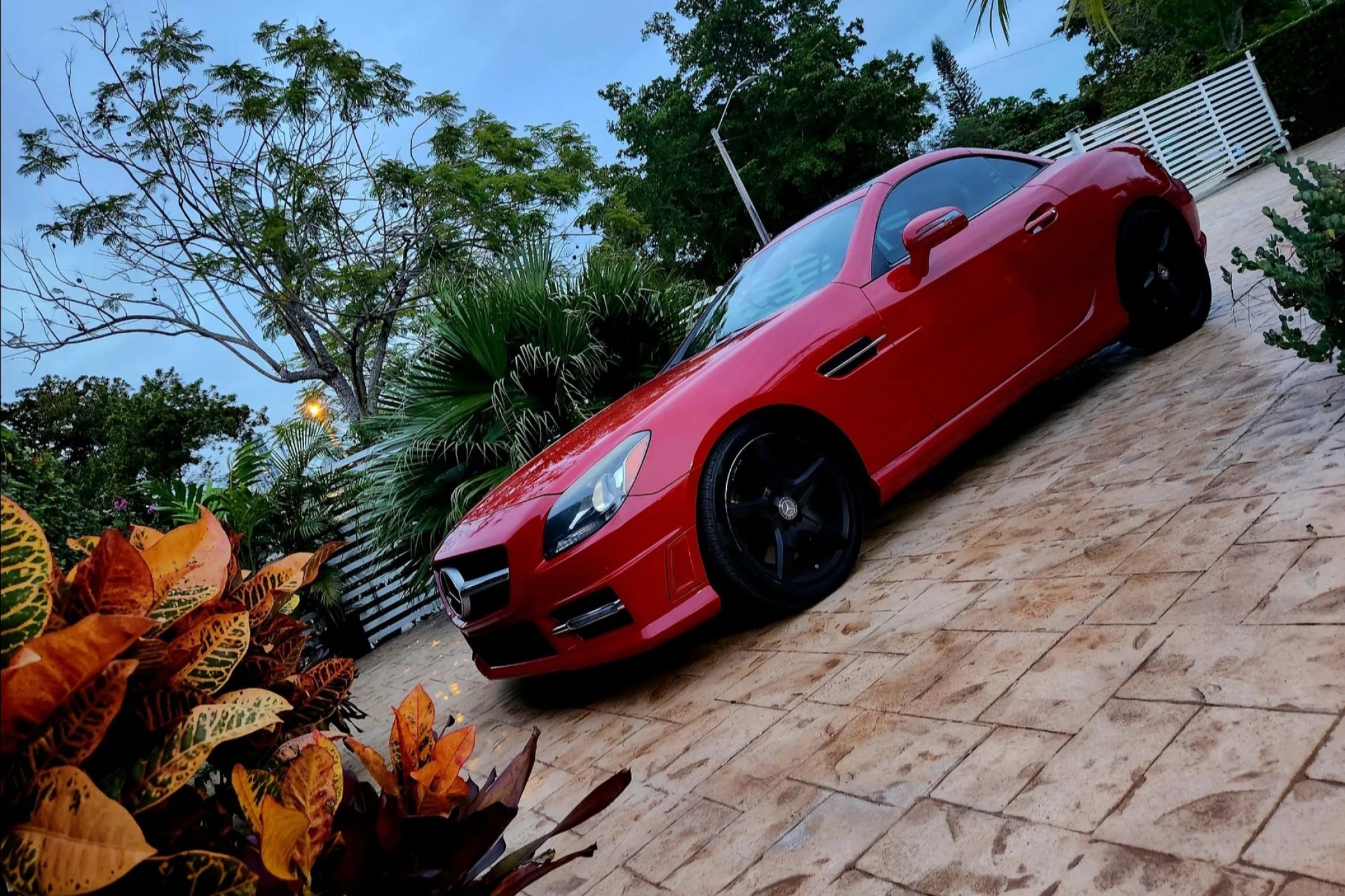 2012 Mercedes-Benz SLK350